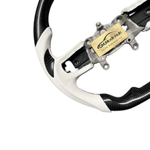 Load image into Gallery viewer, GM. Modi-Hub For Jeep 2019-2026 Wrangler / 2018-2026 Gladiator Carbon Fiber Steering Wheel