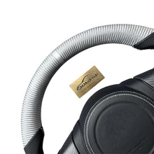 Load image into Gallery viewer, GM. Modi-Hub For Toyota 2006-2017 FJ Cruiser Carbon Fiber Steering Wheel