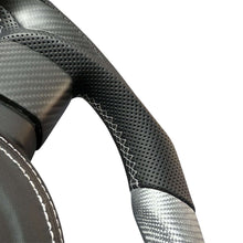 Load image into Gallery viewer, GM. Modi-Hub For Toyota 2006-2017 FJ Cruiser Carbon Fiber Steering Wheel