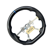 Load image into Gallery viewer, GM. Modi-Hub For Jeep 2005-2010 Grand Cherokee SRT Carbon Fiber Steering Wheel
