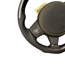 Load image into Gallery viewer, GM. Modi-Hub For Jeep 2005-2010 Grand Cherokee SRT Carbon Fiber Steering Wheel