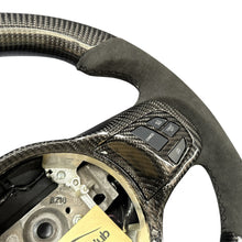 Load image into Gallery viewer, GM. Modi-Hub For Mitsubishi 2008-2015 EVO X Carbon Fiber Steering Wheel