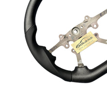 Load image into Gallery viewer, GM. Modi-Hub For Jeep 2005-2010 Grand Cherokee SRT Carbon Fiber Steering Wheel