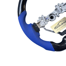 Load image into Gallery viewer, GM. Modi-Hub For Lexus IS 250 350 CT200h NX200T RC RCF F sport Carbon Fiber Steering Wheel