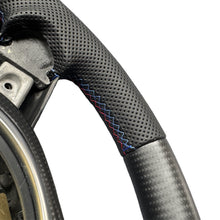 Load image into Gallery viewer, GM. Modi-Hub For BMW M Performance Carbon Fiber Steering Wheel