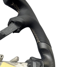 Load image into Gallery viewer, GM. Modi-Hub For Chevrolet 1997-2004 Corvette C5 Carbon Fiber Steering Wheel