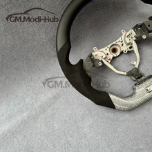Load image into Gallery viewer, GM. Modi-Hub For Lexus 2006-2013 IS250 IS350 ISF Carbon Fiber Steering Wheel