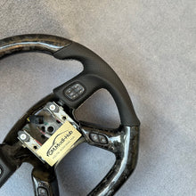 Load image into Gallery viewer, GM. Modi-Hub For GMC 2002-2009 Envoy / 2003-2006 Yukon Carbon Fiber Steering Wheel