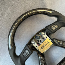 Load image into Gallery viewer, GM. Modi-Hub For GMC 2002-2009 Envoy / 2003-2006 Yukon Carbon Fiber Steering Wheel