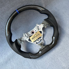 Load image into Gallery viewer, GM. Modi-Hub For Toyota 2014-2019 Highlander / 2015-2020 Sienna Carbon Fiber Steering Wheel