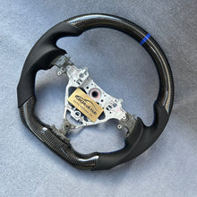 Load image into Gallery viewer, GM. Modi-Hub For Toyota 2014-2019 Highlander / 2015-2020 Sienna Carbon Fiber Steering Wheel