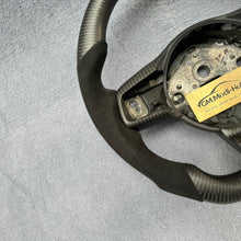 Load image into Gallery viewer, GM. Modi-Hub For Jaguar 2013-2023 F-TYPE / 2015-2019 XE / 2016-2020 XF F-PACE / 2017-2020 XFL / 2018-2020 XEL E-PACE Carbon Fiber Steering Wheel