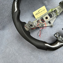 Load image into Gallery viewer, GM. Modi-Hub For Jeep 2011-2013 Grand Cherokee Carbon Fiber Steering Wheel
