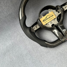 Load image into Gallery viewer, GM. Modi-Hub For BMW M5 M6 F01 F02 F03 F04 F10 F11 F06 F12 F13 Carbon Fiber Steering Wheel