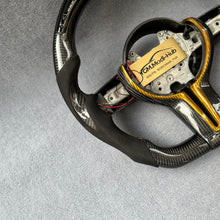 Load image into Gallery viewer, GM. Modi-Hub For BMW M5 M6 F01 F02 F03 F04 F10 F11 F06 F12 F13 Carbon Fiber Steering Wheel