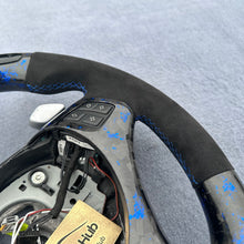 Load image into Gallery viewer, GM. Modi-Hub For BMW E82 E88 E90/E91/E92/E93 E84 Carbon Fiber Steering Wheel