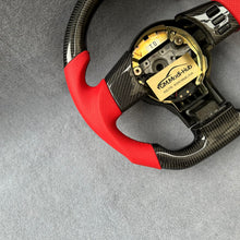 Load image into Gallery viewer, GM. Modi-Hub For Nissan 2003-2010 350Z Carbon Fiber Steering Wheel