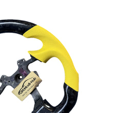 Load image into Gallery viewer, GM. Modi-Hub For Honda 1999-2009 S2000 / Acura 2002-2006 RSX Carbon Fiber Steering Wheel