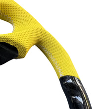 Load image into Gallery viewer, GM. Modi-Hub For Honda 1999-2009 S2000 / Acura 2002-2006 RSX Carbon Fiber Steering Wheel