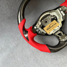 Load image into Gallery viewer, GM. Modi-Hub For Nissan 2009-2020 Z Coupe 370Z /Sentra / Maxima / Juke Carbon Fiber Steering Wheel