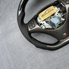 Load image into Gallery viewer, GM. Modi-Hub For BMW E82 E88 E90/E91/E92/E93 E84 Carbon Fiber Steering Wheel
