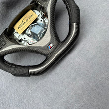 Load image into Gallery viewer, GM. Modi-Hub For BMW E82 E88 E90/E91/E92/E93 E84 Carbon Fiber Steering Wheel