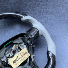 Load image into Gallery viewer, GM. Modi-Hub For Toyota 2007-2010 Camry /2009-2012 Venza Carbon Fiber Steering Wheel