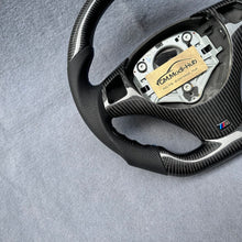 Load image into Gallery viewer, GM. Modi-Hub For BMW E82 E88 E90/E91/E92/E93 E84 Carbon Fiber Steering Wheel