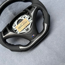 Load image into Gallery viewer, GM. Modi-Hub For BMW E82 E88 E90/E91/E92/E93 E84 Carbon Fiber Steering Wheel