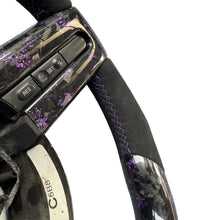 Load image into Gallery viewer, Ford 2005-2009 Mustang Carbon Fiber Steering Wheel | GM. Modi-Hub