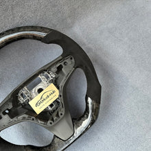 Load image into Gallery viewer, GM. Modi-Hub For Chevrolet 2016-2023 Cruze Carbon Fiber Steering Wheel