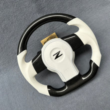 Load image into Gallery viewer, GM. Modi-Hub For Infiniti 2003-2008 FX35 FX45 Carbon Fiber Steering Wheel