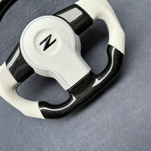 Load image into Gallery viewer, GM. Modi-Hub For Infiniti 2003-2008 FX35 FX45 Carbon Fiber Steering Wheel