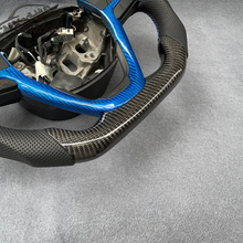 Load image into Gallery viewer, GM. Modi-Hub For Jeep 2014-2021 Jeep Cherokee Grand Cherokee Carbon Fiber Steering Wheel