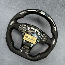 Load image into Gallery viewer, GM. Modi-Hub For Infiniti 2003-2006 G35 Carbon Fiber Steering Wheel