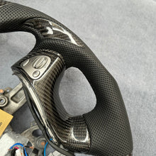Load image into Gallery viewer, GM. Modi-Hub For Nissan 2015-2023 Murano / 2013-2020 Pathfinder Carbon Fiber Steering Wheel