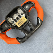 Load image into Gallery viewer, GM. Modi-Hub For Dodge 2016-2023 Charger / 2015-2023 Challenger / 2014-2023 Durango Carbon Fiber Steering Wheel