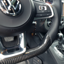 Load image into Gallery viewer, GM. Modi-Hub For VW MK7/MK7.5 GTI GTD Golf R Jetta Carbon Fiber Steering Wheel