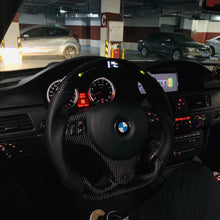 Load image into Gallery viewer, GM. Modi-Hub For BMW E82 E88 E90/E91/E92/E93 E84 Carbon Fiber Steering Wheel