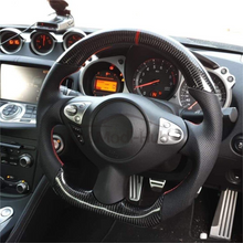 Load image into Gallery viewer, GM. Modi-Hub For Infiniti 2009-2013 FX35 FX50 / 2011-2017 QX70 Carbon Fiber Steering Wheel