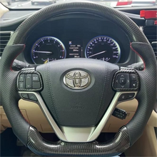 Load image into Gallery viewer, GM. Modi-Hub For Toyota 2014-2019 Highlander / 2015-2020 Sienna Carbon Fiber Steering Wheel
