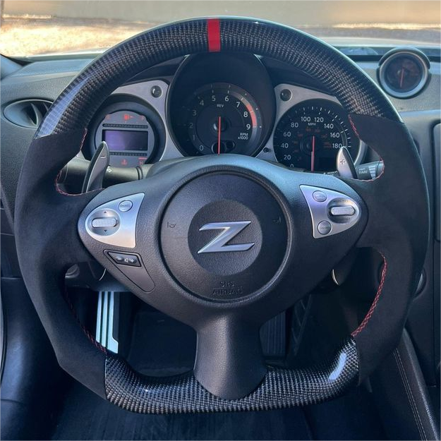 GM. Modi-Hub For Nissan 2009-2020 Z Coupe 370Z / 2018-2019 Sentra / 2009-2014 Maxima / 2010-2019 Juke Carbon Fiber Steering Wheel