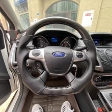 Load image into Gallery viewer, GM. Modi-Hub For Ford 2012-2014 Focus ST / 2013-2017 Escape Carbon Fiber Steering Wheel
