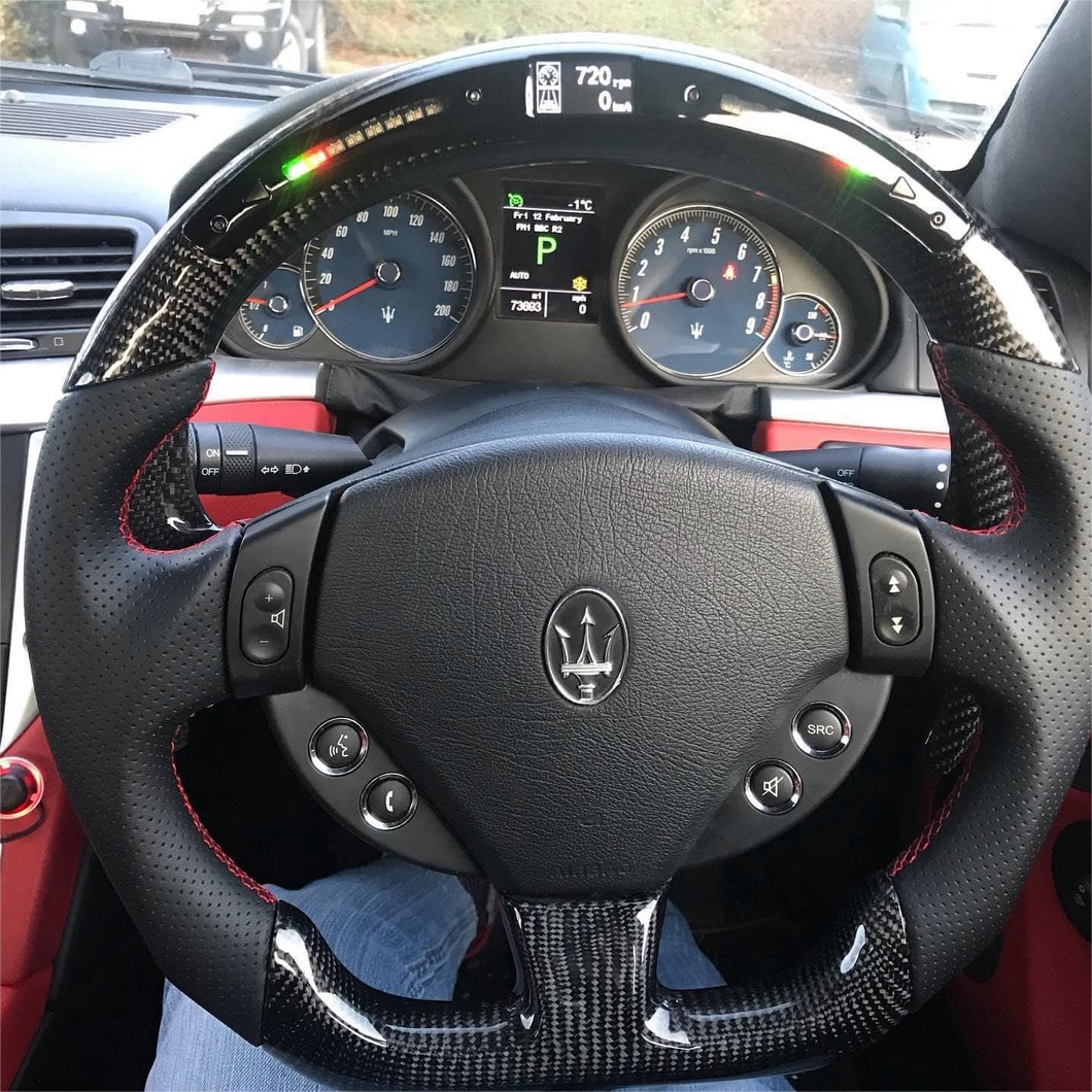 GM. Modi-Hub For Maserati 2003-2012 Quattroporte / 2008-2014 GranTurismo Carbon Fiber Steering Wheel