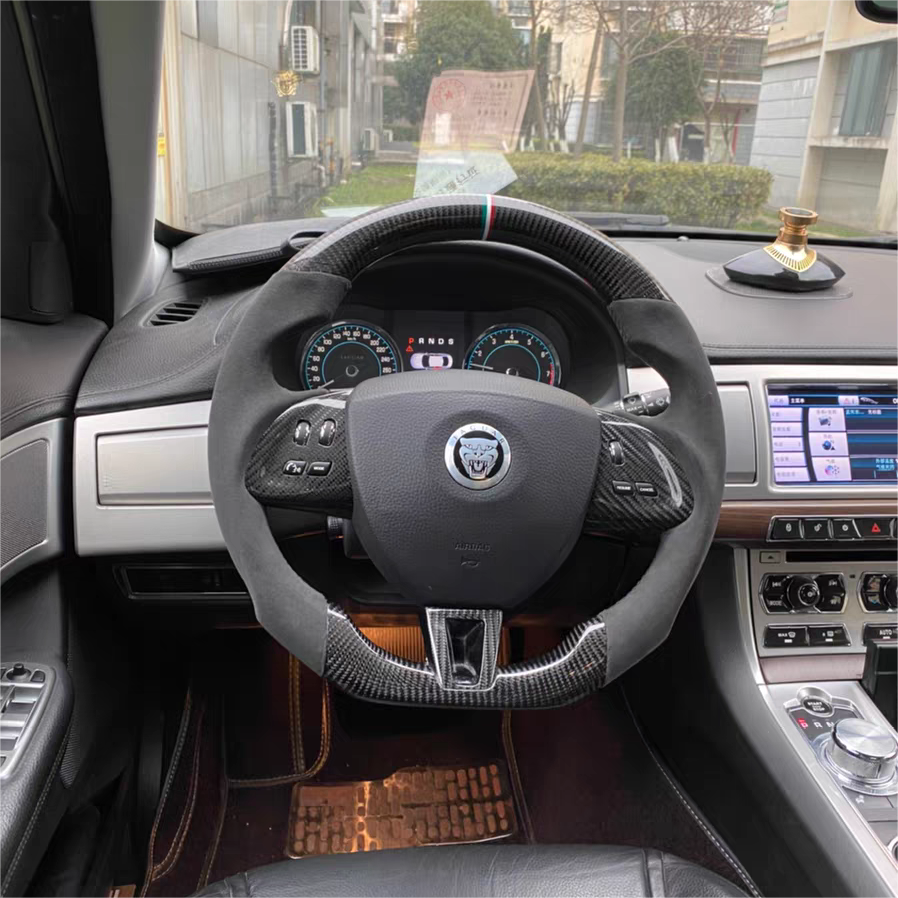 GM. Modi-Hub For Jaguar 2007-2009 XK XKR / 2008-2015 XF Carbon Fiber Steering Wheel