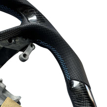 Load image into Gallery viewer, GM. Modi-Hub For Hyundai 2009 -2016 Genesis Coupe Carbon Fiber Steering Wheel（复制）
