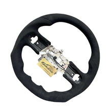 Load image into Gallery viewer, GM. Modi-Hub For Jeep 2019-2024 Wrangler / 2018-2024 Gladiator Carbon Fiber Steering Wheel
