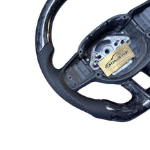 Load image into Gallery viewer, GM. Modi-Hub For Volvo 2010-2018 S60 Carbon Fiber Steering Wheel

