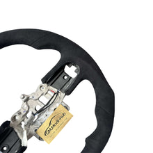 Load image into Gallery viewer, GM. Modi-Hub For Jeep 2019-2024 Wrangler / 2018-2024 Gladiator Carbon Fiber Steering Wheel
