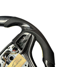Load image into Gallery viewer, GM. Modi-Hub For Chevrolet 2013-2015 Camaro Carbon Fiber Steering Wheel
